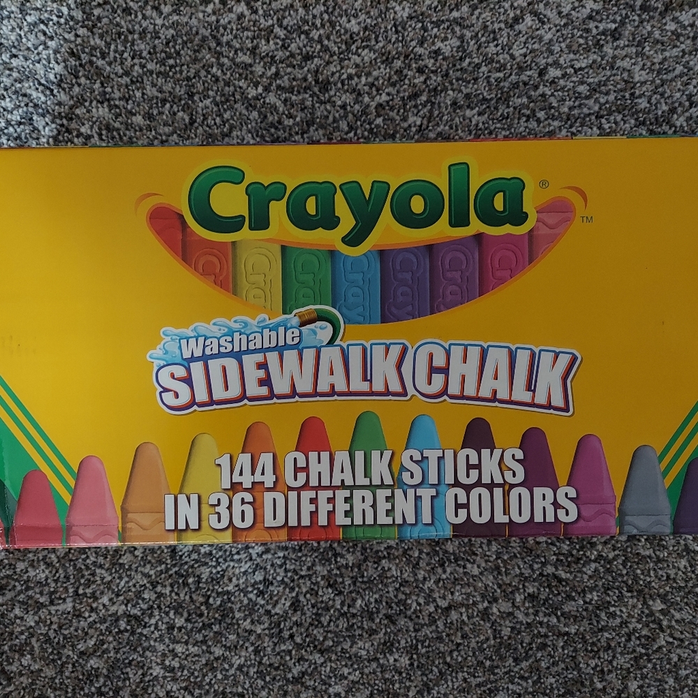 Washable sidewalk chalk (144 chalks stick)